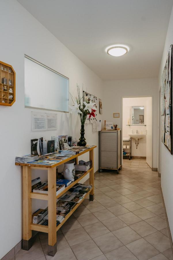 Haus Luna - Privatzimmer Im Sonnigen Suedburgenland Hackerberg Exterior photo