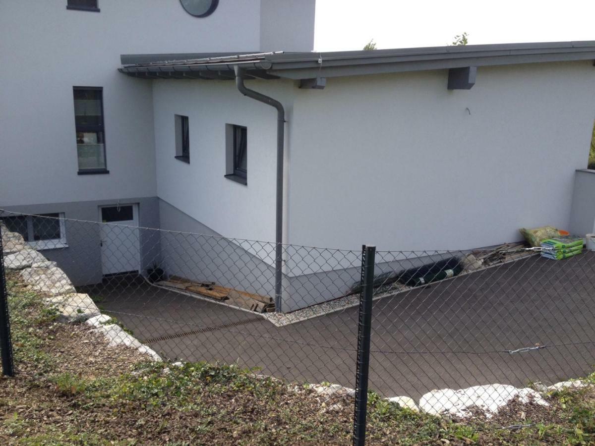 Haus Luna - Privatzimmer Im Sonnigen Suedburgenland Hackerberg Exterior photo
